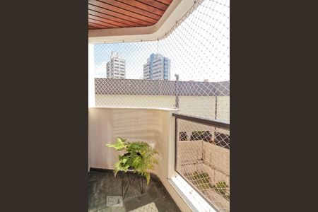 Apartamento à venda com 174m², 3 quartos e 2 vagasVaranda da Suíte 2