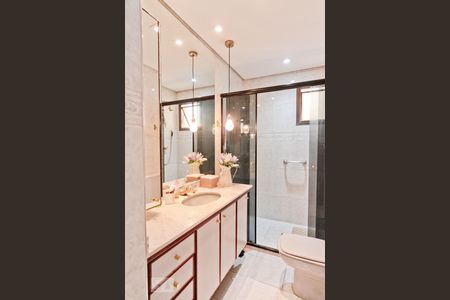 Apartamento à venda com 174m², 3 quartos e 2 vagasBanheiro da Suíte 1