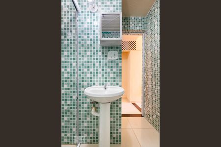 Banheiro de kitnet/studio à venda com 1 quarto, 30m² em Vila Buarque, São Paulo