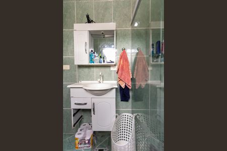 Casa à venda com 190m², 4 quartos e 2 vagas Casa à venda com 190m², 4 quartos e 2 vagasBanheiro Suíte 4