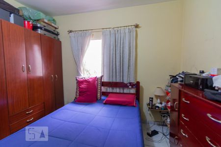 Casa à venda com 190m², 4 quartos e 2 vagas Casa à venda com 190m², 4 quartos e 2 vagasQuarto 2