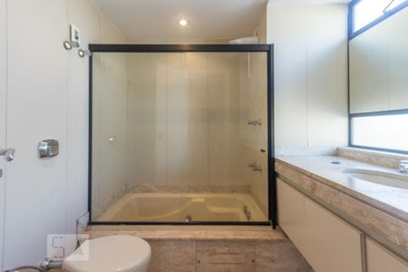 Apartamento para alugar com 200m², 4 quartos e 2 vagasBanheiro da Suíte