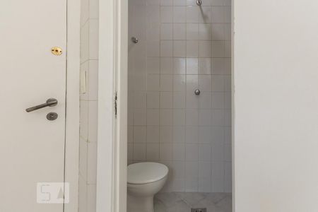Apartamento para alugar com 200m², 4 quartos e 2 vagasBanheiro de Serviço
