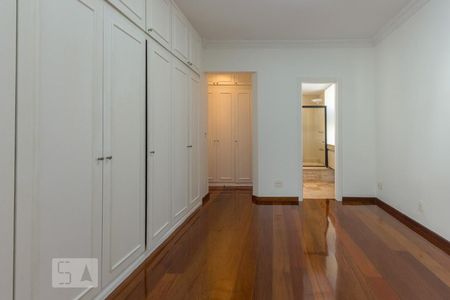 Apartamento para alugar com 200m², 4 quartos e 2 vagasQuarto Suíte