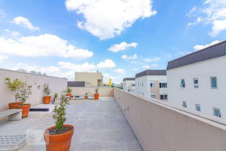 Apartamento para alugar com 36m², 2 quartos e sem vaga Apartamento para alugar com 36m², 2 quartos e sem vagaTerraço