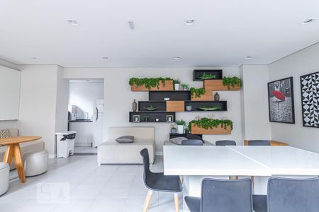 Apartamento para alugar com 36m², 2 quartos e sem vaga Apartamento para alugar com 36m², 2 quartos e sem vagaSalão de Festas
