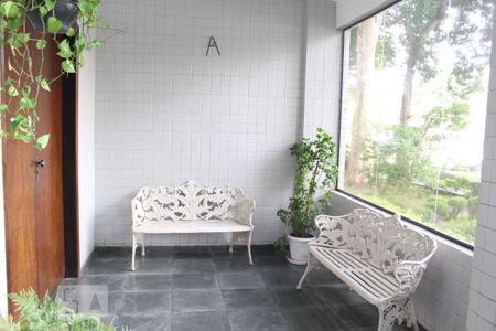 Apartamento à venda com 65m², 2 quartos e 1 vagaHall de Entrada