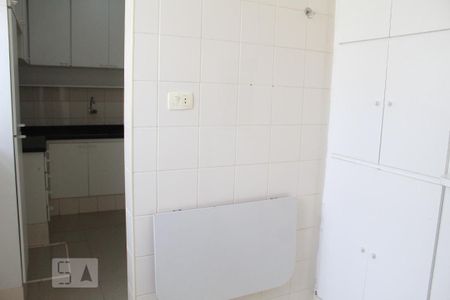Apartamento à venda com 65m², 2 quartos e 1 vagaÁrea de Serviço