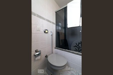 Apartamento à venda com 360m², 5 quartos e 3 vagas Apartamento à venda com 360m², 5 quartos e 3 vagasBanheiro da Suíte 1