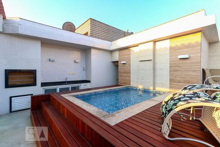 Apartamento à venda com 360m², 5 quartos e 3 vagas Apartamento à venda com 360m², 5 quartos e 3 vagasPiscina