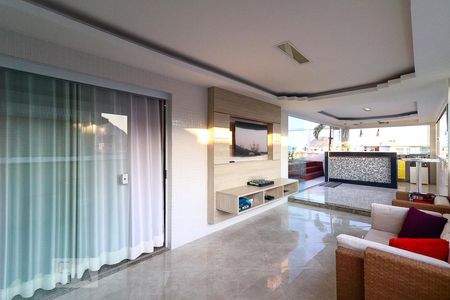 Apartamento à venda com 360m², 5 quartos e 3 vagas Apartamento à venda com 360m², 5 quartos e 3 vagasVaranda gourmet