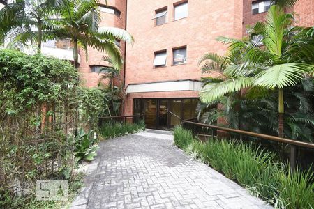 Apartamento à venda com 280m², 3 quartos e 4 vagas Apartamento à venda com 280m², 3 quartos e 4 vagasÁrea comum