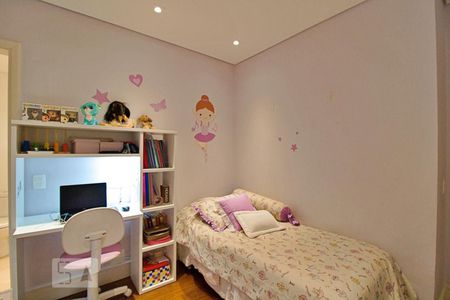Apartamento à venda com 280m², 3 quartos e 4 vagas Apartamento à venda com 280m², 3 quartos e 4 vagasSuíte 2