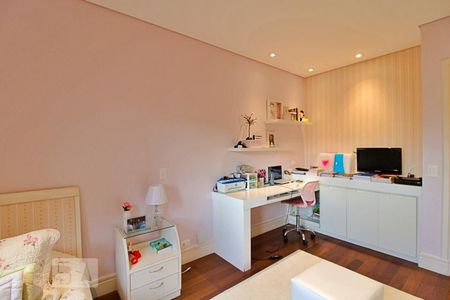 Apartamento à venda com 280m², 3 quartos e 4 vagas Apartamento à venda com 280m², 3 quartos e 4 vagasSuíte 3