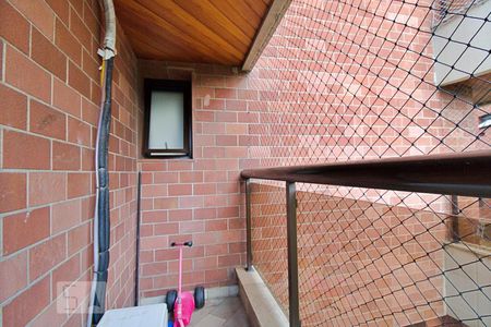 Apartamento à venda com 280m², 3 quartos e 4 vagas Apartamento à venda com 280m², 3 quartos e 4 vagasVaranda da Suíte 2