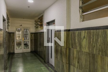 Apartamento à venda com 100m², 3 quartos e 1 vaga Apartamento à venda com 100m², 3 quartos e 1 vagaElevador