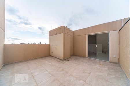 Apartamento à venda com 102m², 2 quartos e 3 vagas Apartamento à venda com 102m², 2 quartos e 3 vagasCobertura