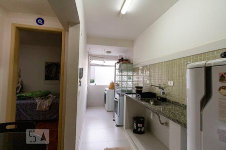 Apartamento à venda com 43m², 1 quarto e 1 vaga Apartamento à venda com 43m², 1 quarto e 1 vagaCozinha e Área de Serviço
