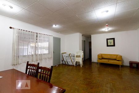 Apartamento à venda com 43m², 1 quarto e 1 vaga Apartamento à venda com 43m², 1 quarto e 1 vagaÁrea comum - Salão de festas