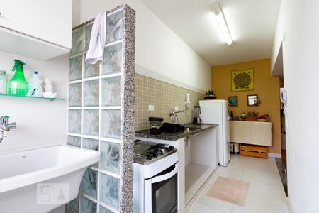 Apartamento à venda com 43m², 1 quarto e 1 vaga Apartamento à venda com 43m², 1 quarto e 1 vagaCozinha e Área de Serviço