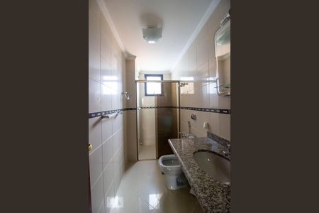 Apartamento à venda com 193m², 4 quartos e 2 vagasBanheiro da Suíte