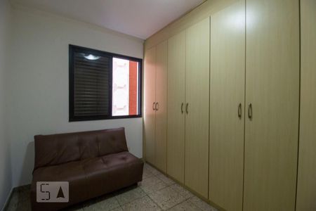 Apartamento à venda com 193m², 4 quartos e 2 vagasQuarto 1 - Armários