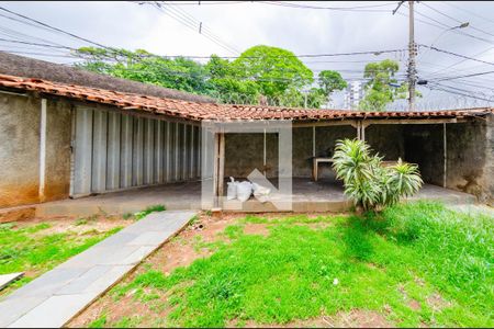 Casa à venda com 280m², 5 quartos e 7 vagas Casa à venda com 280m², 5 quartos e 7 vagasÁrea externa