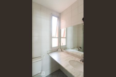 Apartamento para alugar com 68m², 3 quartos e 1 vaga Apartamento para alugar com 68m², 3 quartos e 1 vagaBanheiro