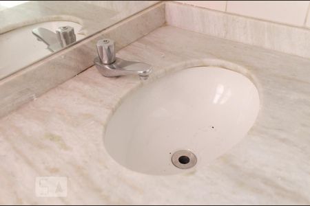 Apartamento para alugar com 68m², 3 quartos e 1 vaga Apartamento para alugar com 68m², 3 quartos e 1 vagaBanheiro