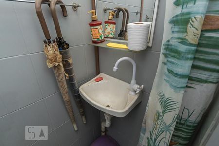 Apartamento à venda com 80m², 3 quartos e 1 vaga Apartamento à venda com 80m², 3 quartos e 1 vagaBanheiro de Serviço