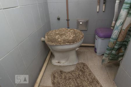 Apartamento à venda com 80m², 3 quartos e 1 vaga Apartamento à venda com 80m², 3 quartos e 1 vagaBanheiro de Serviço