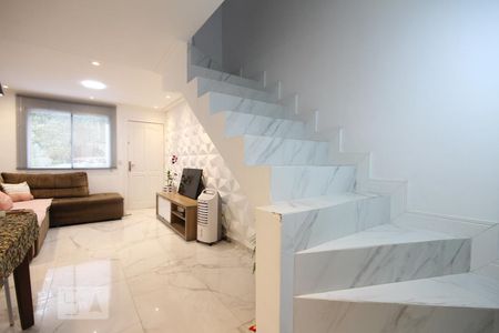 Sala de casa para alugar com 4 quartos, 115m² em Vila Caraguatá, São Paulo