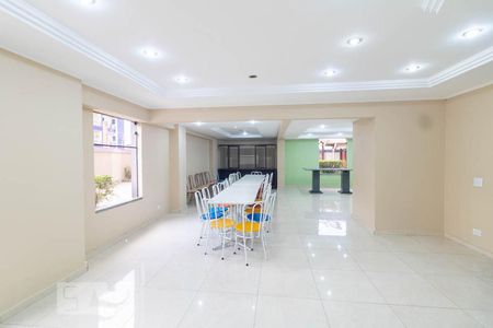 Apartamento à venda com 133m², 3 quartos e 3 vagas Apartamento à venda com 133m², 3 quartos e 3 vagasSalão de Festas