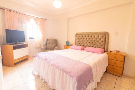 Apartamento à venda com 133m², 3 quartos e 3 vagas Apartamento à venda com 133m², 3 quartos e 3 vagasSuíte  3