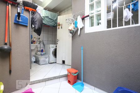 Casa de condomínio à venda com 90m², 3 quartos e 2 vagasÁrea de Serviço