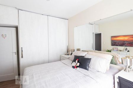 Apartamento à venda com 106m², 3 quartos e 1 vaga Apartamento à venda com 106m², 3 quartos e 1 vagaSuíte