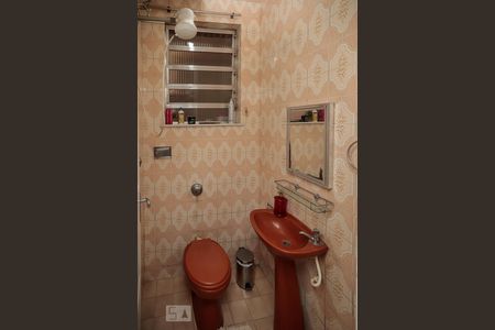 Lavabo de casa de condomínio para alugar com 4 quartos, 130m² em Cascadura, Rio de Janeiro