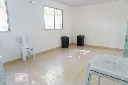 Apartamento à venda com 47m², 2 quartos e 1 vaga Apartamento à venda com 47m², 2 quartos e 1 vagaSalão de festas