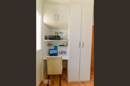 Apartamento à venda com 85m², 3 quartos e 2 vagas Apartamento à venda com 85m², 3 quartos e 2 vagasQuarto 2 - Armários