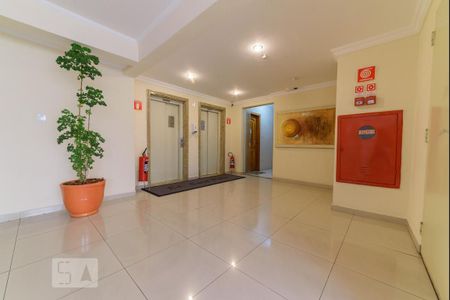 Apartamento à venda com 85m², 3 quartos e 2 vagas Apartamento à venda com 85m², 3 quartos e 2 vagasHall social