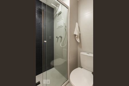 Banheiro de apartamento para alugar com 1 quarto, 45m² em Consolação, São Paulo