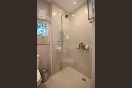 Apartamento à venda com 257m², 3 quartos e 4 vagasBanheiro da Suíte 1