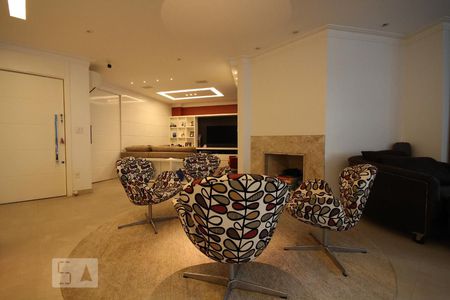 Detalhe Sala de apartamento à venda com 3 quartos, 257m² em Real Parque, São Paulo