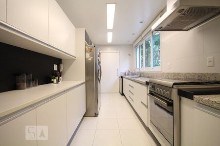 Apartamento à venda com 257m², 3 quartos e 4 vagasCozinha