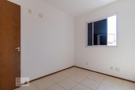 Quarto 1 de apartamento para alugar com 2 quartos, 55m² em Irajá, Rio de Janeiro