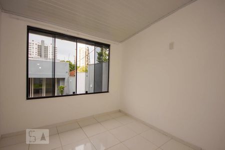 Casa à venda com 200m², 3 quartos e 4 vagas Casa à venda com 200m², 3 quartos e 4 vagasLavanderia