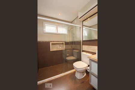 Casa à venda com 200m², 3 quartos e 4 vagas Casa à venda com 200m², 3 quartos e 4 vagasBanheiro 2