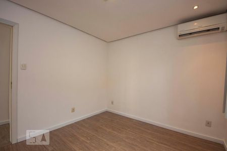 Casa à venda com 200m², 3 quartos e 4 vagas Casa à venda com 200m², 3 quartos e 4 vagasQuarto 2