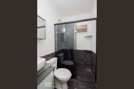 Casa à venda com 200m², 3 quartos e 4 vagas Casa à venda com 200m², 3 quartos e 4 vagasBanheiro 1