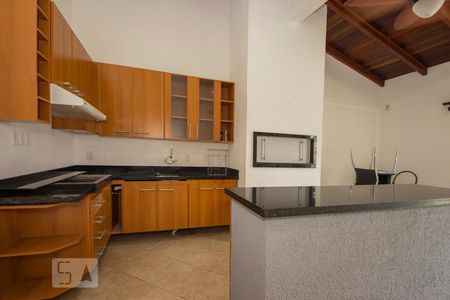 Casa à venda com 200m², 3 quartos e 4 vagas Casa à venda com 200m², 3 quartos e 4 vagasSalão de festa com Churrasqueira